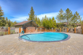 Lake Forest Glen Condos